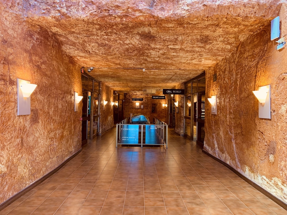 Desert Cave Hotel - Accommodation Adelaide