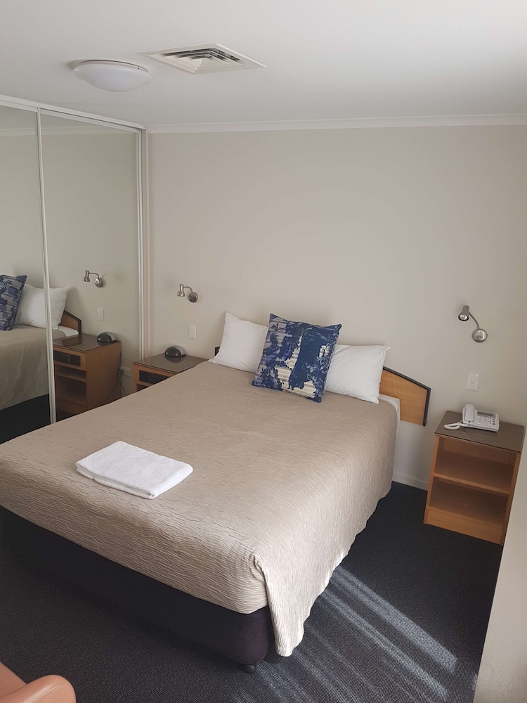 Belconnen Way Hotel Motel And Serviced Apartments - thumb 5