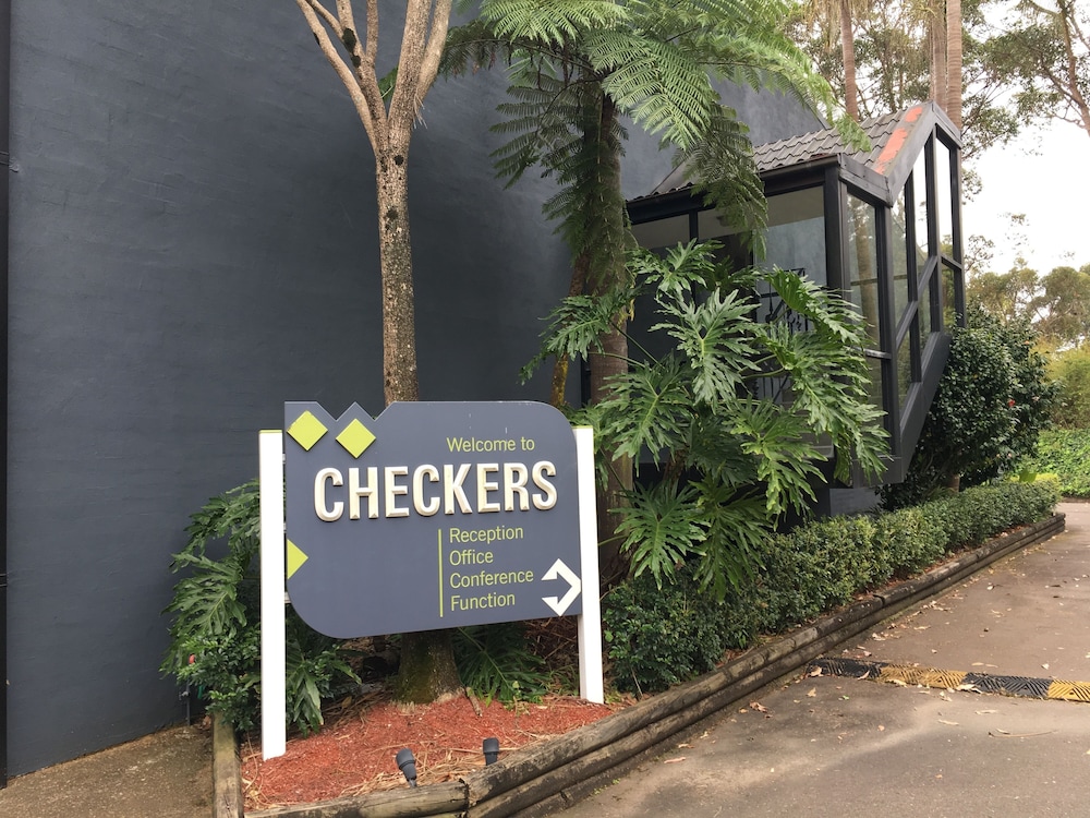 Checkers Resort & Conference Centre - thumb 0