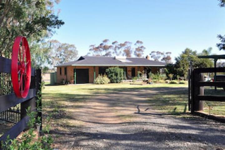 Talga Vines Vineyard Escape - Accommodation Broken Hill