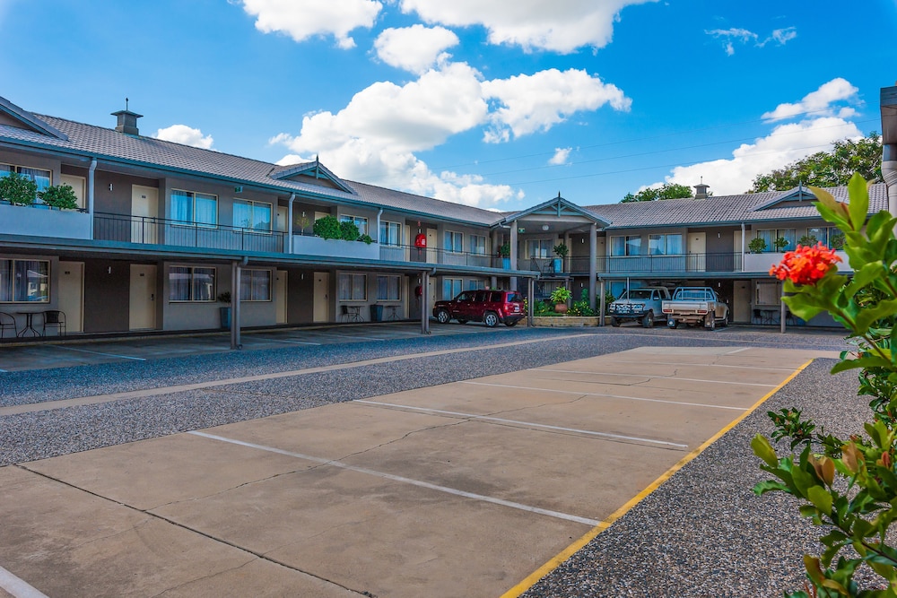 The Stirling Motel - Accommodation Gladstone