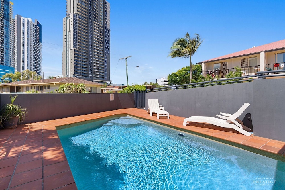 Arrival Accommodation Centre - Surfers Gold Coast