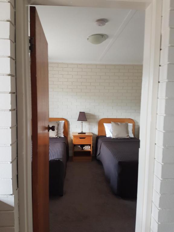 Econo Lodge Hacienda Motel Geelong - thumb 6