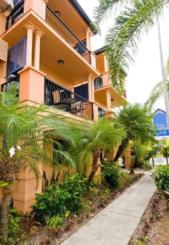 Central Plaza Apartments - Palm Beach Accommodation