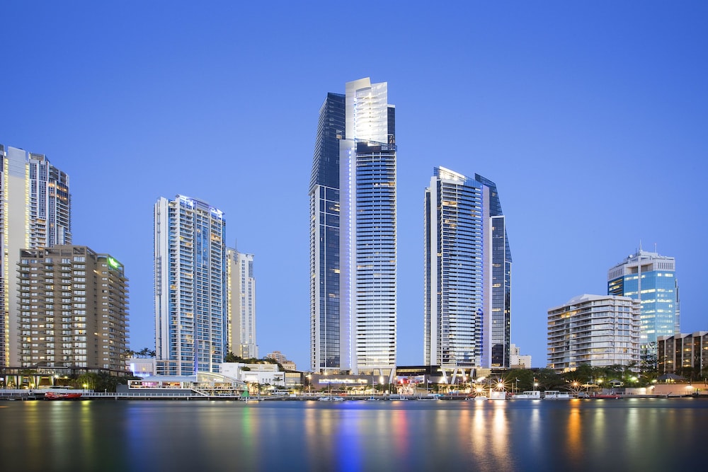 Mantra Circle on Cavill - Accommodation in Surfers Paradise