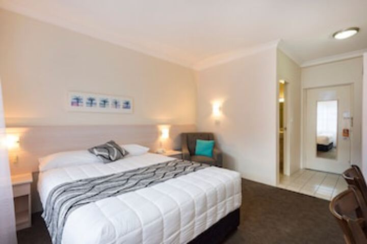 Comfort Inn All Seasons - New South Wales Tourism 