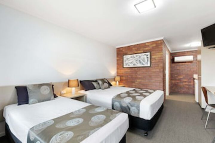 Blue Shades Motel - Accommodation Rockhampton
