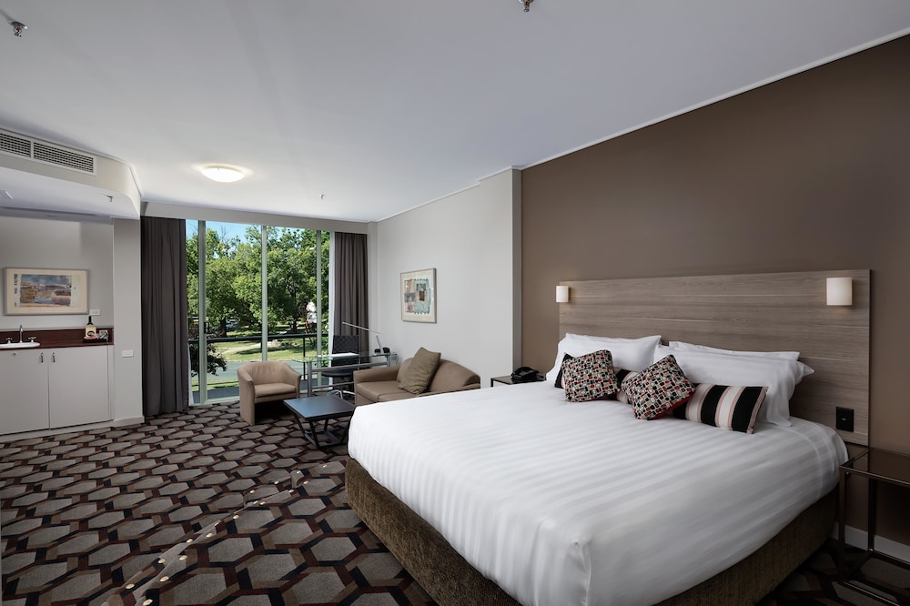Rydges Canberra - thumb 4