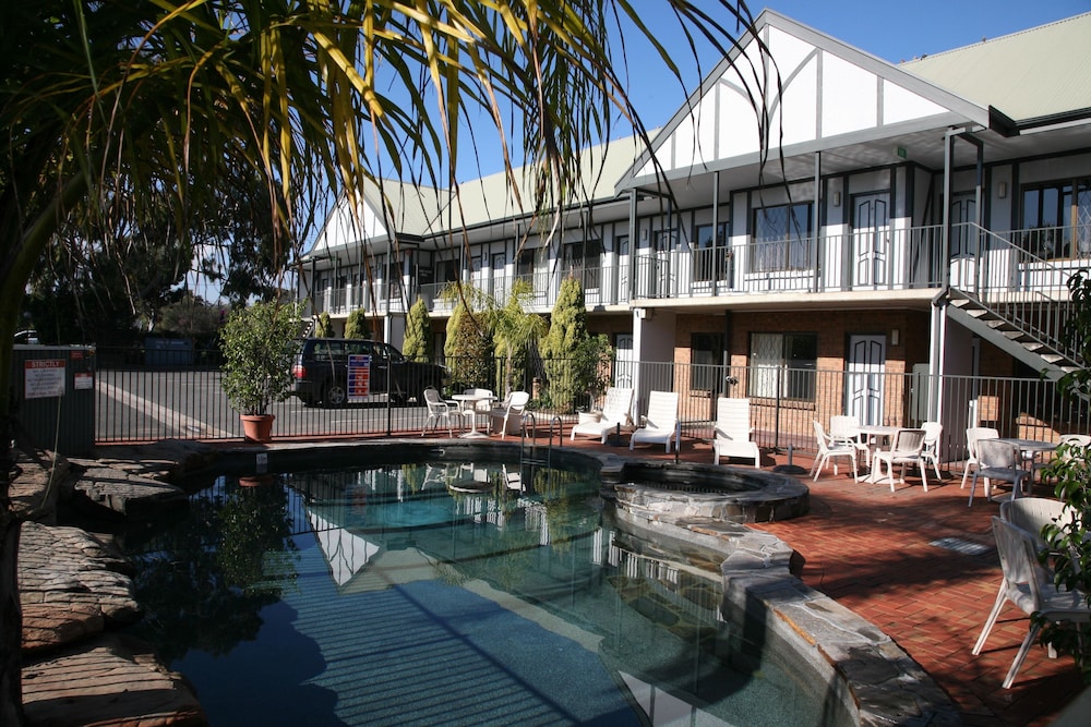 ibis Styles Adelaide Manor - Port Augusta Accommodation