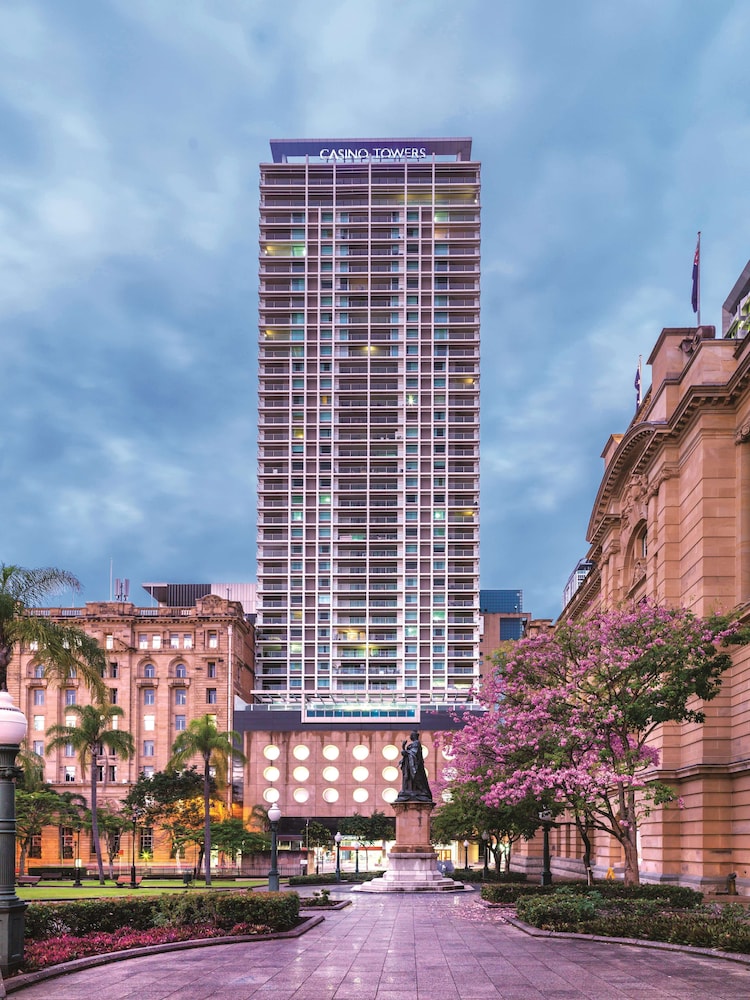 Oaks Brisbane Casino Tower Suites - thumb 0