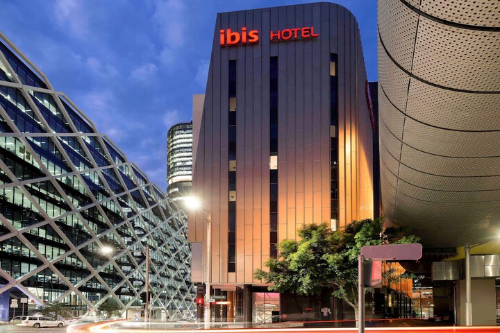 Ibis Sydney Barangaroo Hotel - thumb 1