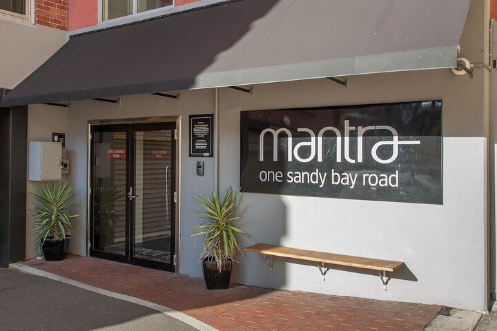 Mantra One Sandy Bay Road - thumb 5