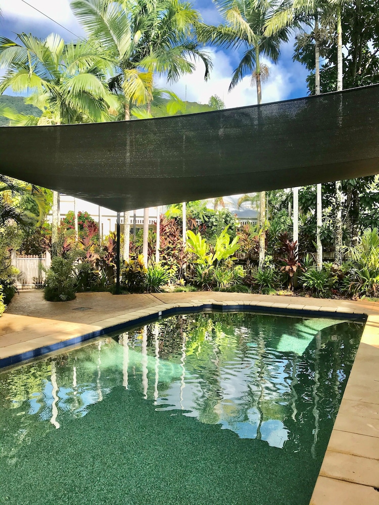 The Villas Palm Cove - thumb 4