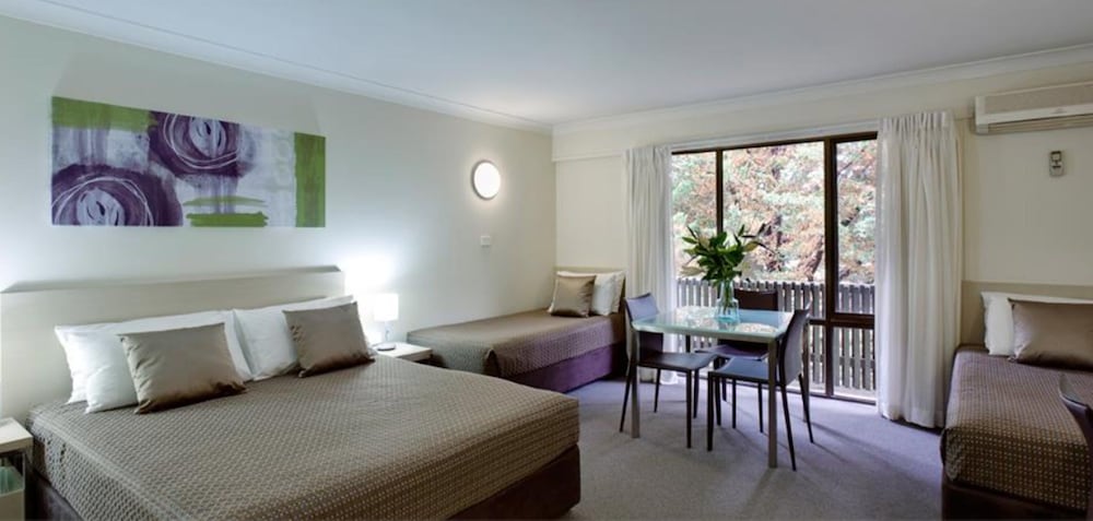 Ibis Styles Canberra Tall Trees - thumb 2
