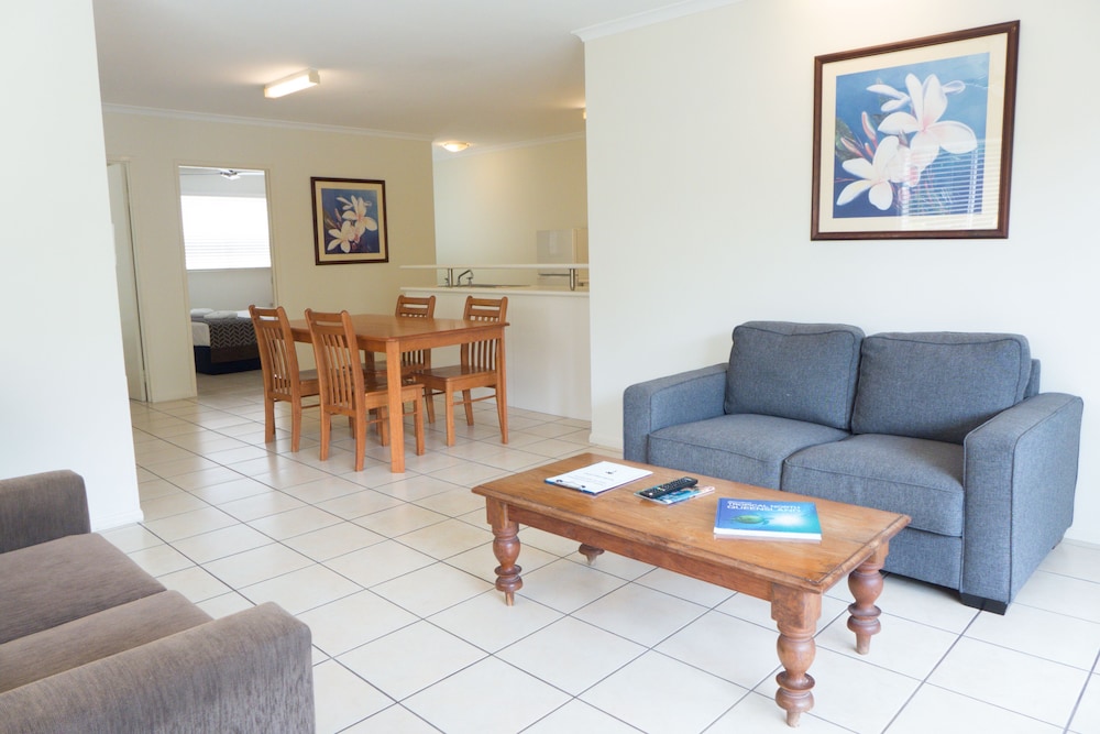 Cairns Queenslander Hotel & Apartments - thumb 5