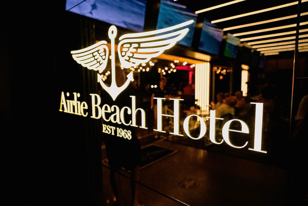 Airlie Beach Hotel - thumb 3