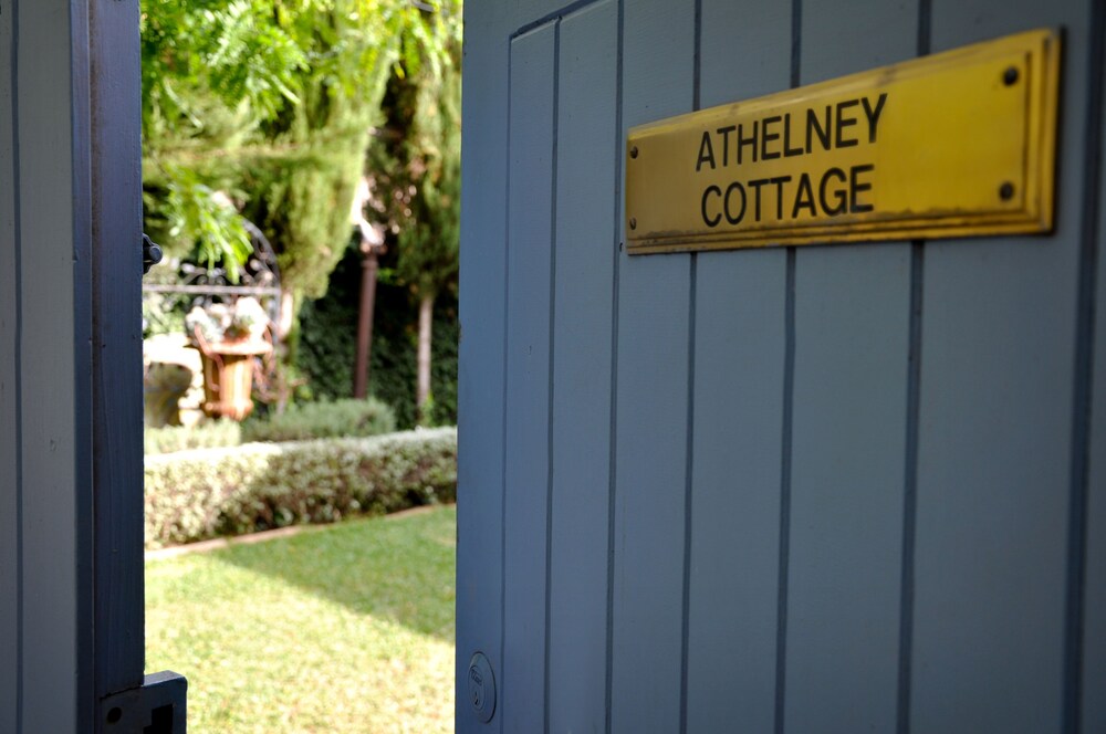 Athelney Cottage - thumb 5