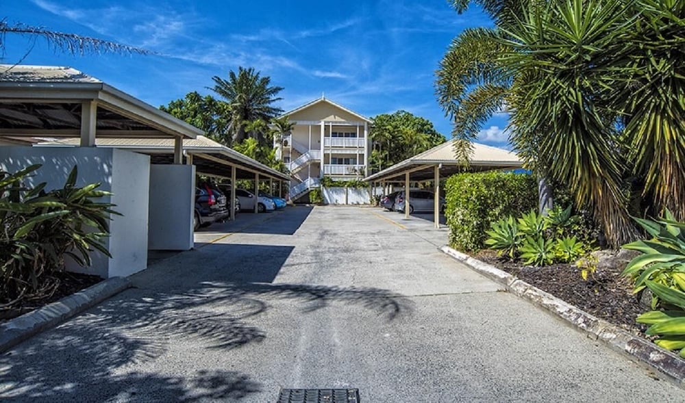 Cairns City Garden Apartment - thumb 0