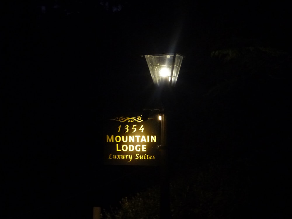 Mountain Lodge - thumb 1