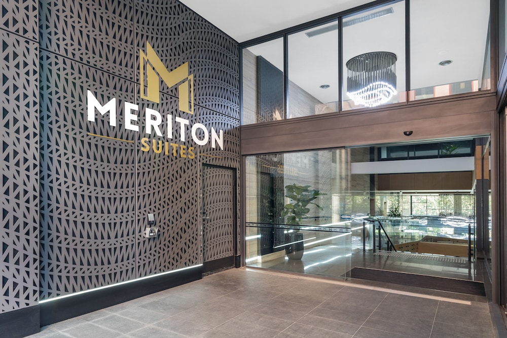 Meriton Suites North Sydney - thumb 1