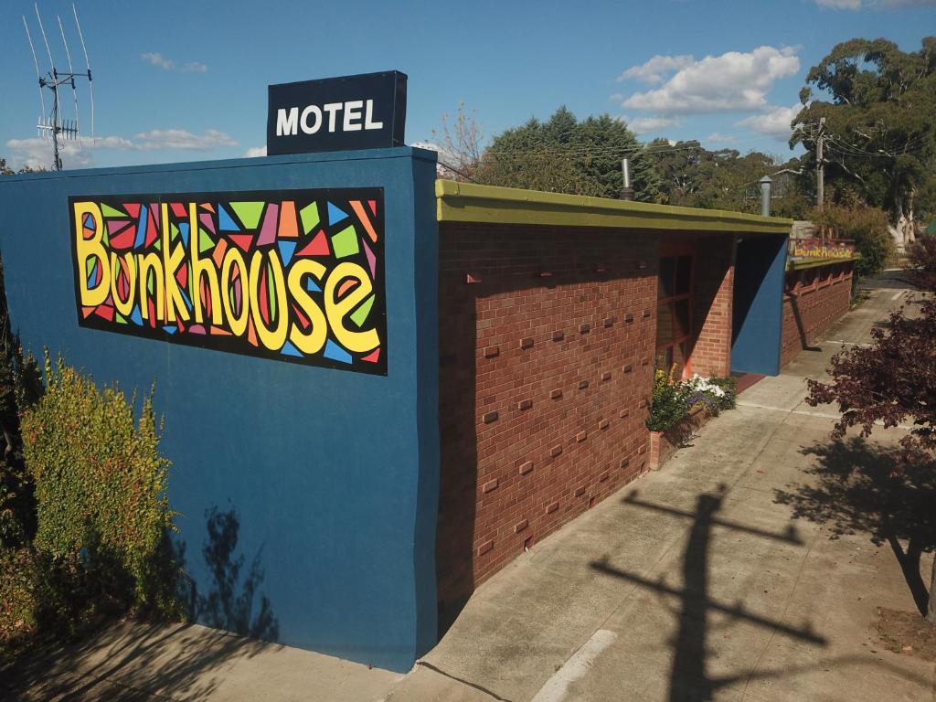 Bunkhouse Motel - thumb 4
