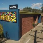 Bunkhouse Motel - thumb 0