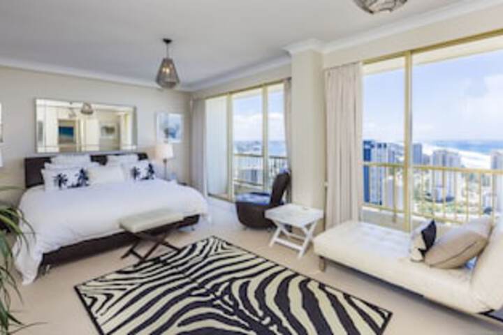 Gold Coast Amor'e Luxury Sub Penthouse - thumb 0