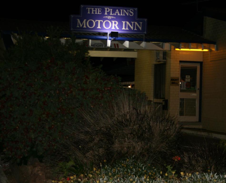 The Plains Motor Inn - thumb 1