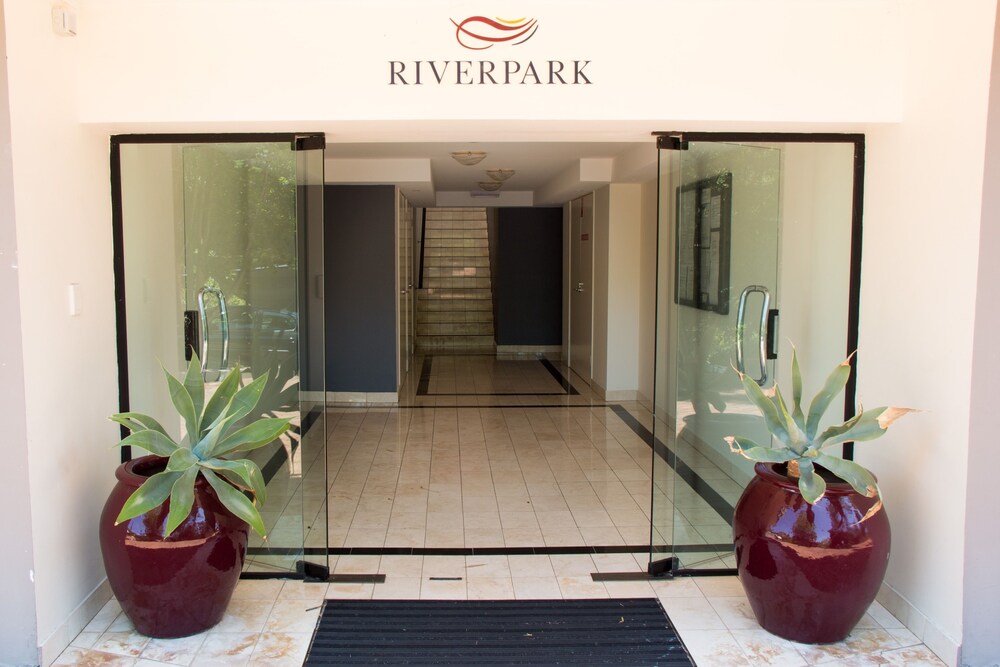 Riverpark-studio Apartment - thumb 1