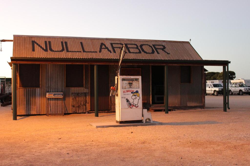 Nullarbor Roadhouse - thumb 1