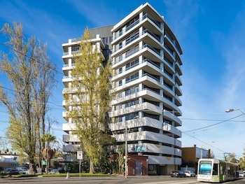 Junction Kew Apartments - thumb 2