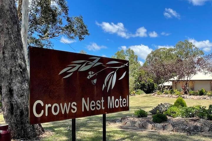 Crows Nest Motel - thumb 3