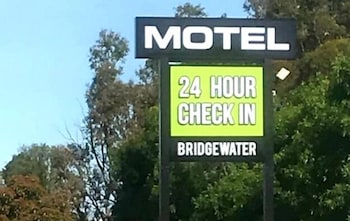 Bridgewater Motel - thumb 1