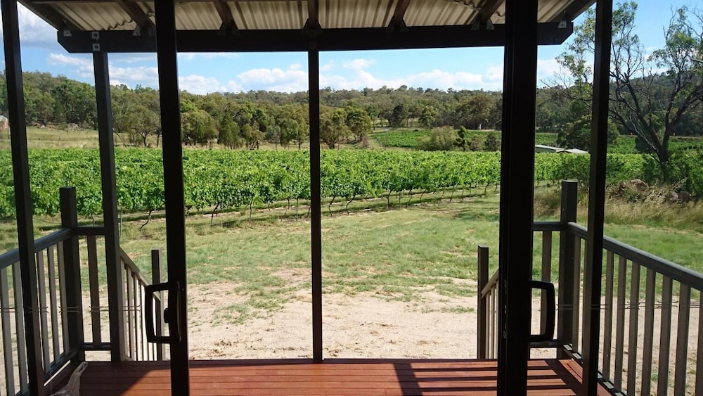 Just Red Wines Vineyard Cabins - thumb 2