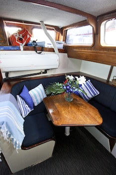 Coral Sea Dreaming Dive and Sail - Accommodation in Brisbane