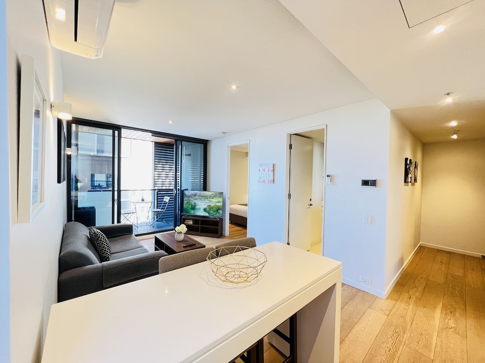 Flinders Street Apartments - thumb 3