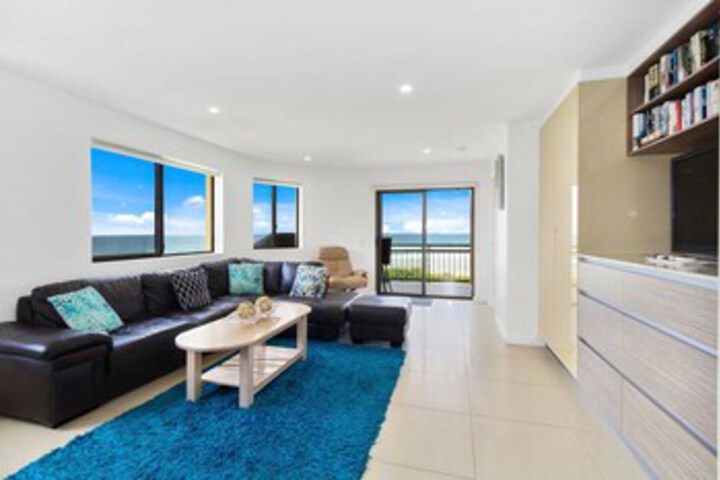 Shoreline Nine Penthouse With Ocean Views - thumb 0