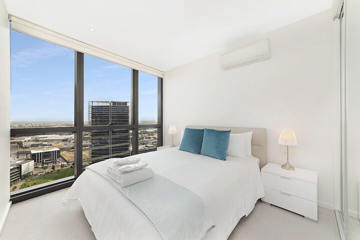 Melbourne Lifestyle Apartments - Best Views On Collins - thumb 3