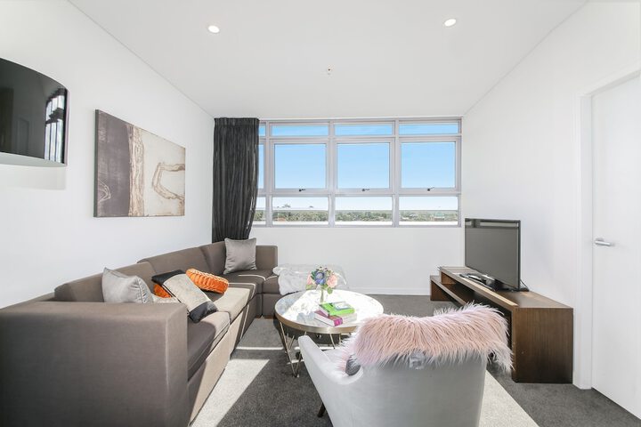 2 Bedroom Modern Apartment In Chatswood - thumb 7