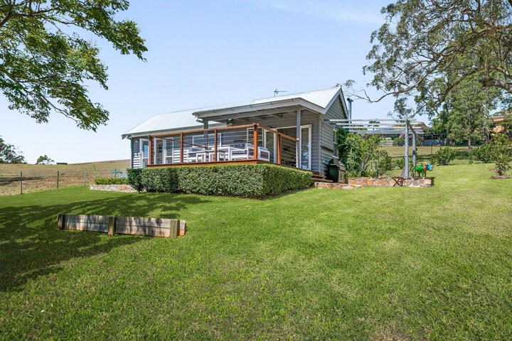 Hollow Tree Farm - Peace And Quiet On 30 Acres Right In Toowoomba - thumb 2