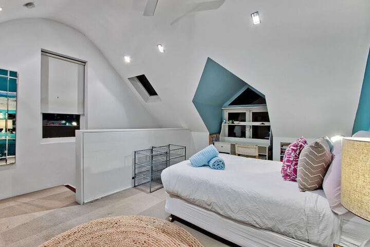 Luxury 3 Bed Terrace House Close To Sydney CBD - thumb 7