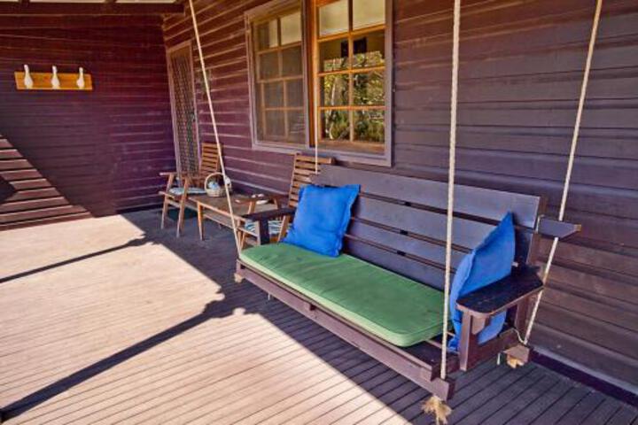 Minimbah Farm Cottages Family Farmstay Choose From 2 & 3 Bedroom Cottages & 6 Bedroom House - thumb 7
