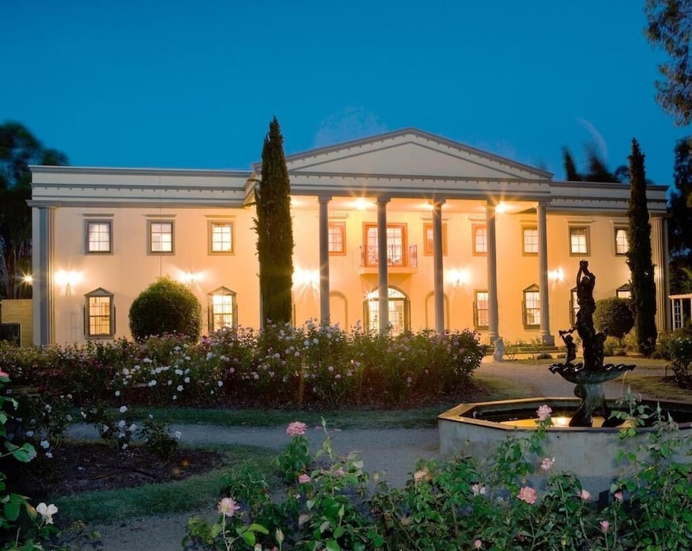 The Residence at Barossa Chateau - Port Augusta Accommodation