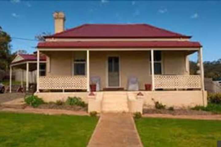 Charlie Bates Cottage - Port Augusta Accommodation