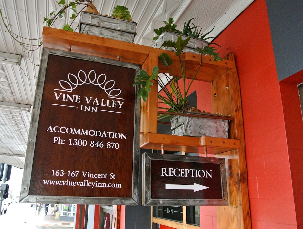 Vine Valley Inn - thumb 0
