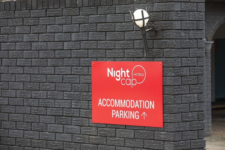 Nightcap At Springwood Hotel - thumb 2