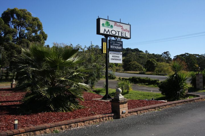 Picton Valley Motel - thumb 1