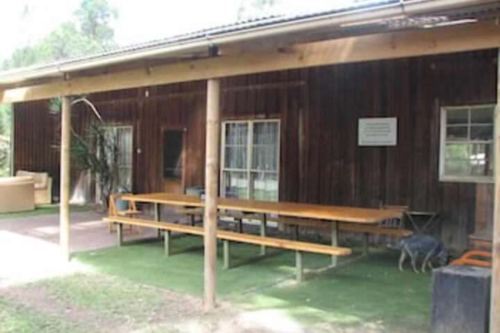 Lovedale Cottages - eAccommodation