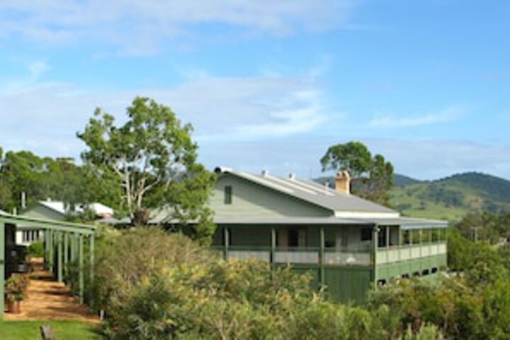 Amamoor Lodge - Accommodation Sunshine Coast