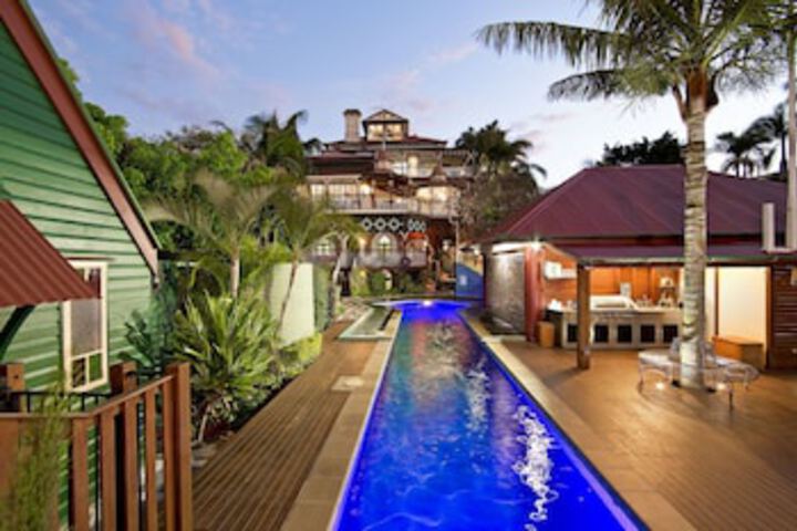 Franklin Villa - Accommodation in Surfers Paradise